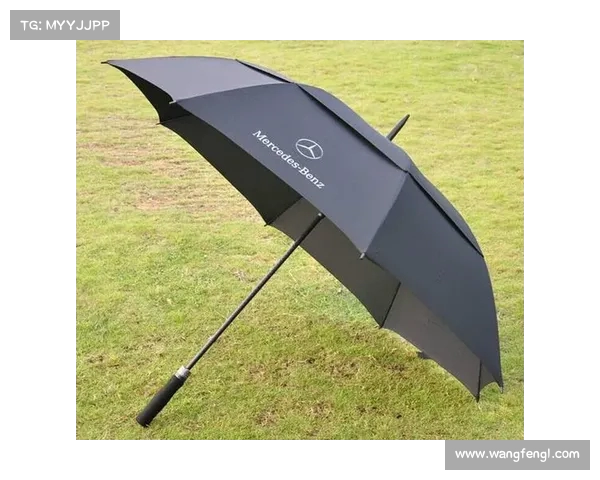 高尔夫雨具选择指南：如何在雨天保持干爽与舒适的完美装备